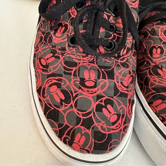 Vans Disney Mickey Mouse Lace Up Sneakers - Women’s 7.5 - Picture 2 of 13